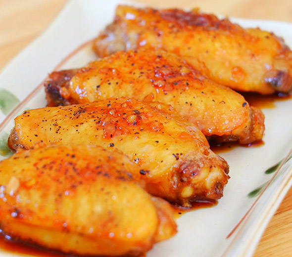 One Pan Honey Chicken Wings by Cicili.tv