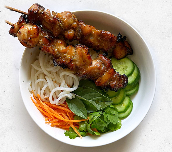 Lemongrass Chicken Vermicelli Noodle by Pete eats