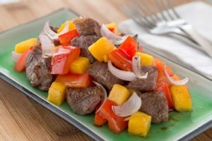 果香浓郁、美味多汁的芒果牛肉食谱