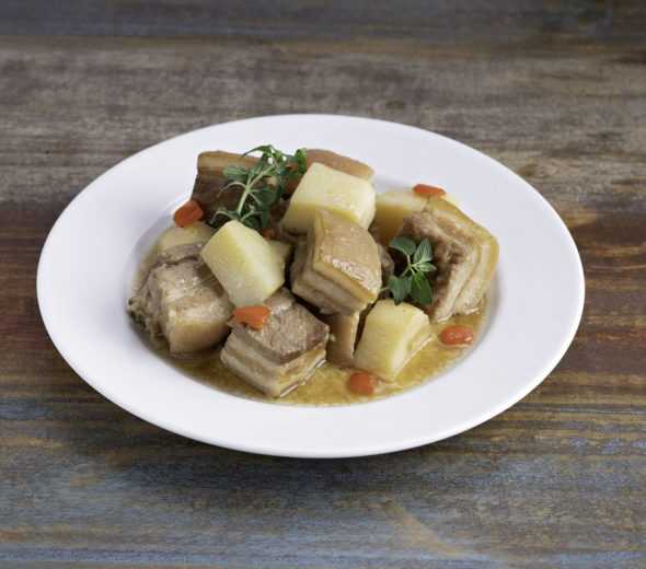 Sweet And Spicy Pork Asado knorr filipinio pork-asado-590x520