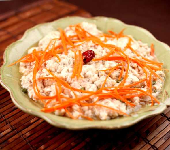 Steamed Chinese Fish and Bean Curd Cake knorr-lunch-fish-paste-steamed fish and bean-curd-cake-590x520