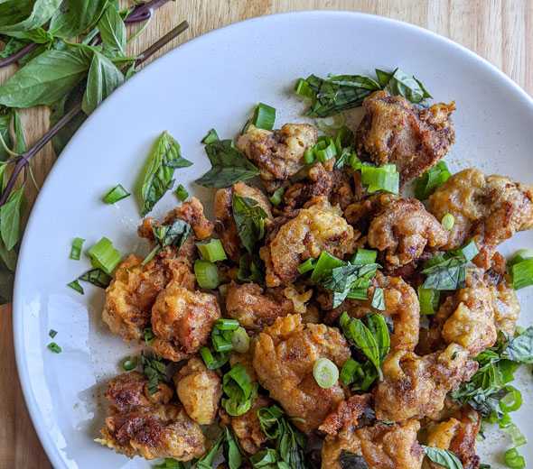 Taiwanese Popcorn Chicken (by @nomsoftoronto) Taiwanese Popcorn Chicken