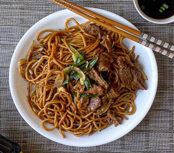 Chinese Beef Stir Fry (by @loki.eats) Chinese Beef Stir Fry