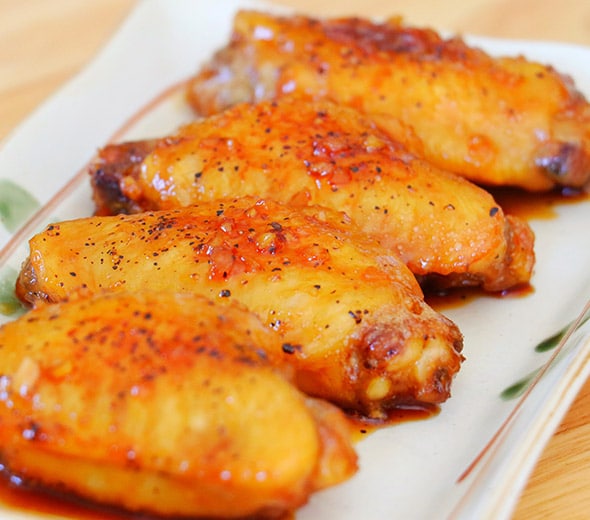 One Pan Honey Chicken Wings by Cicili.tv