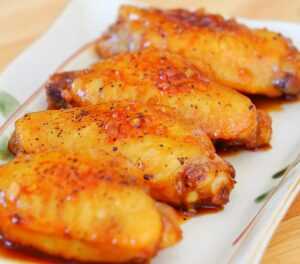 One Pan Honey Chicken Wings by Cicili.tv