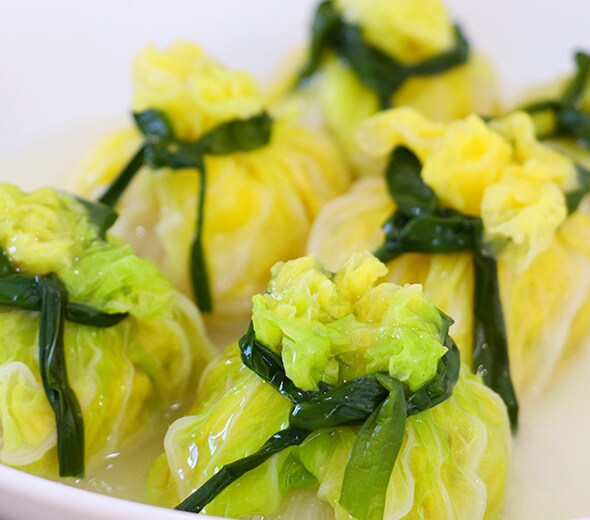 Napa Cabbage Soup Dumplings by cicili.tv