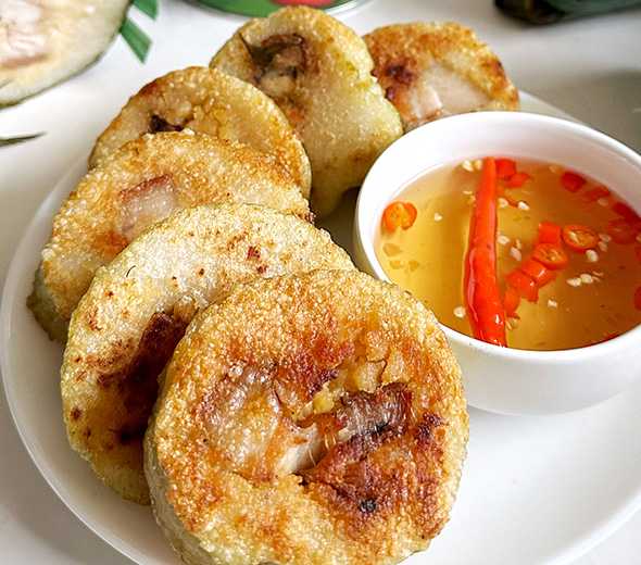 Bánh Tét by @pete_eatss